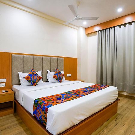 Fabhotel 7 Square - Nr Bkc Мумбаи Экстерьер фото