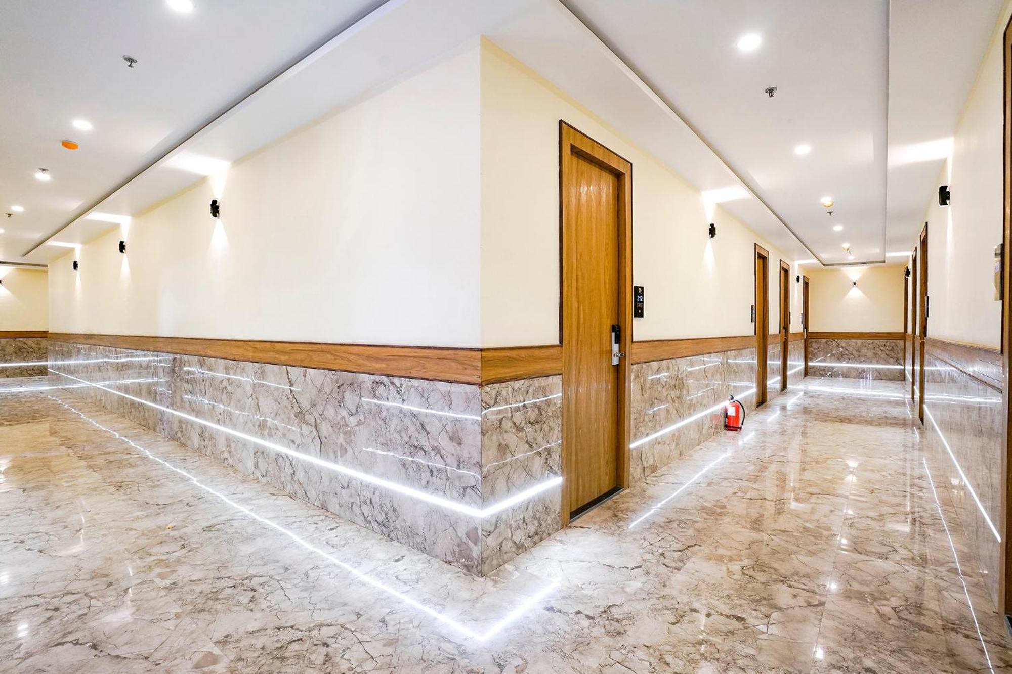 Fabhotel 7 Square - Nr Bkc Мумбаи Экстерьер фото