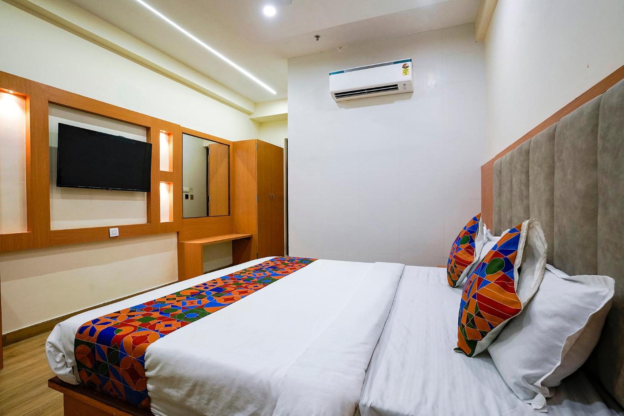 Fabhotel 7 Square - Nr Bkc Мумбаи Экстерьер фото
